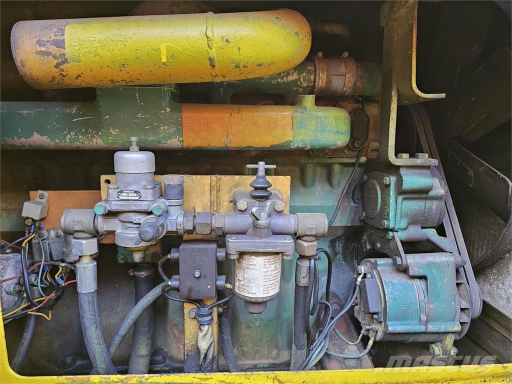 Lokomo AH 132 C Graders