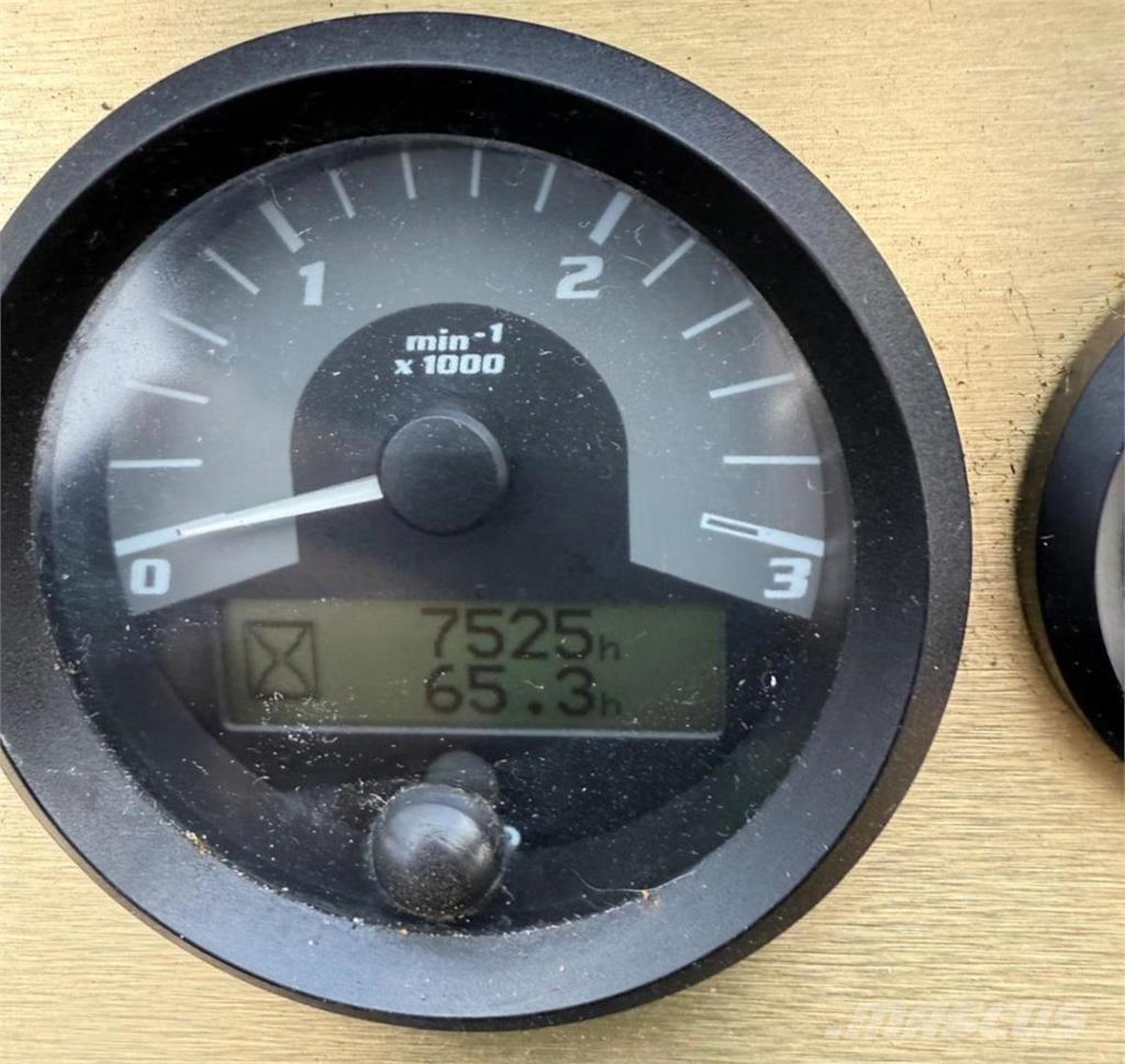 Paana 170 Other groundscare machines