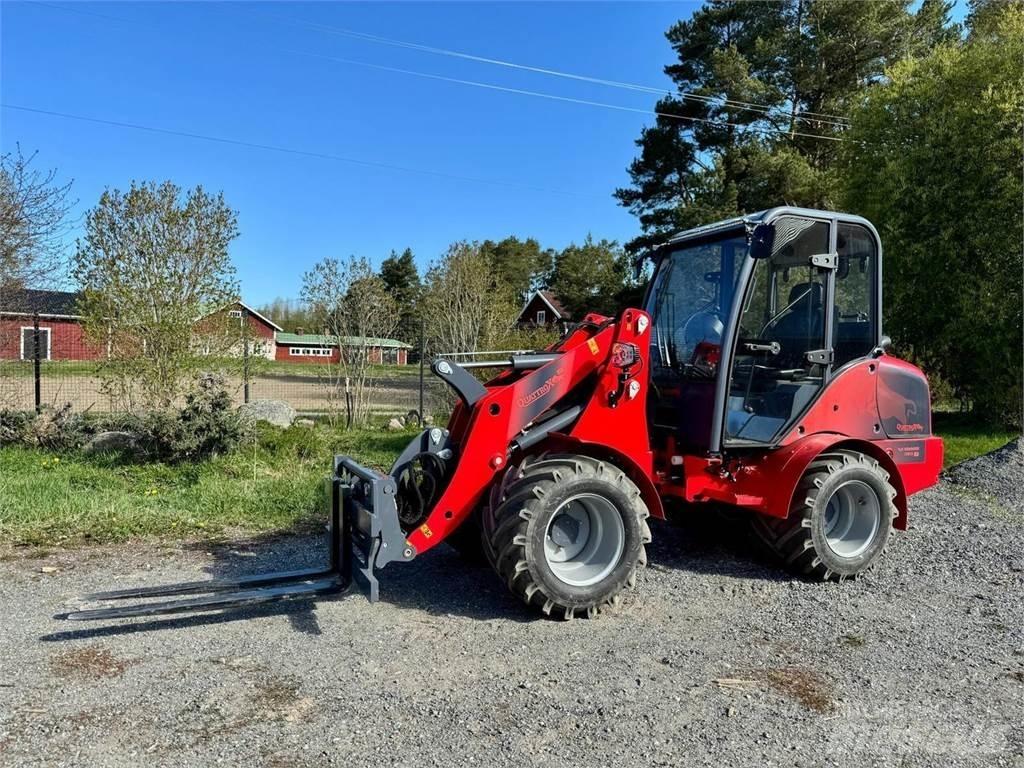 QuattroX QX-850 Mini loaders