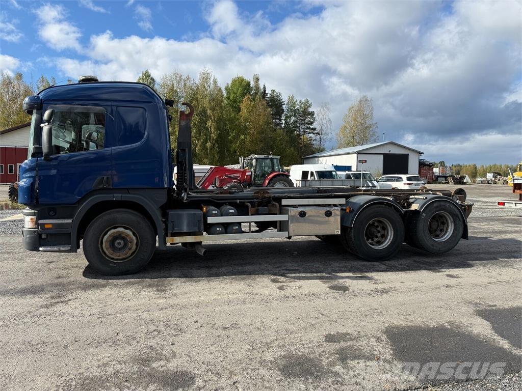 Scania P420 6x2 Hook lift trucks