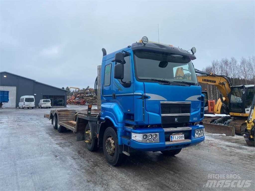 Sisu C 600 2+2 Forest machine transport trucks