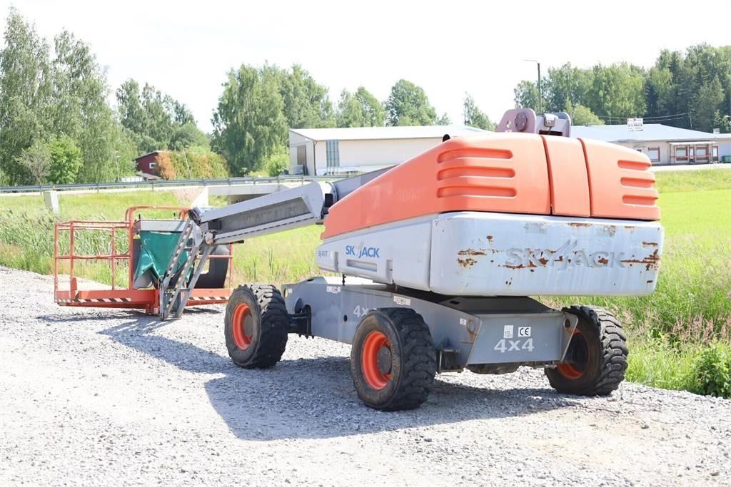 SkyJack SJ 45T Used Personnel lifts and access elevators