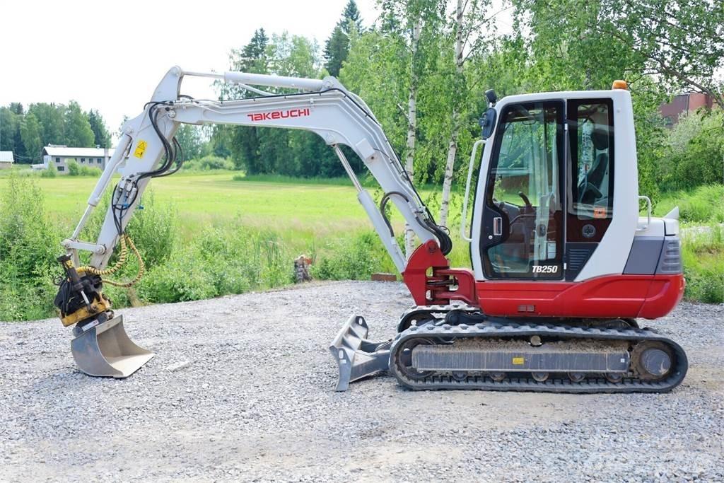 Takeuchi TB250 Mini excavators < 7t (Mini diggers)