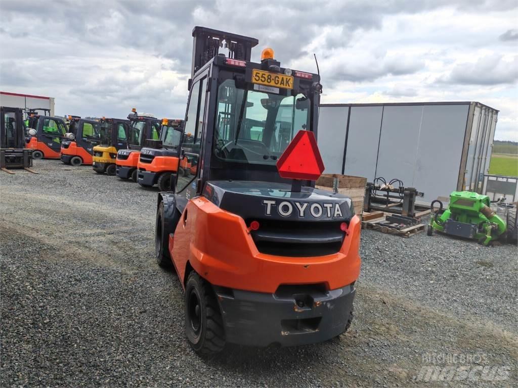 Toyota 40-8FD50N Diesel trucks