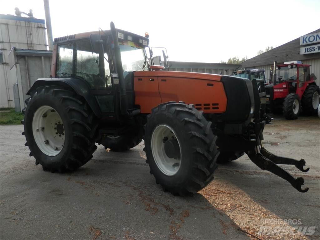 Valmet 8550 Tractors
