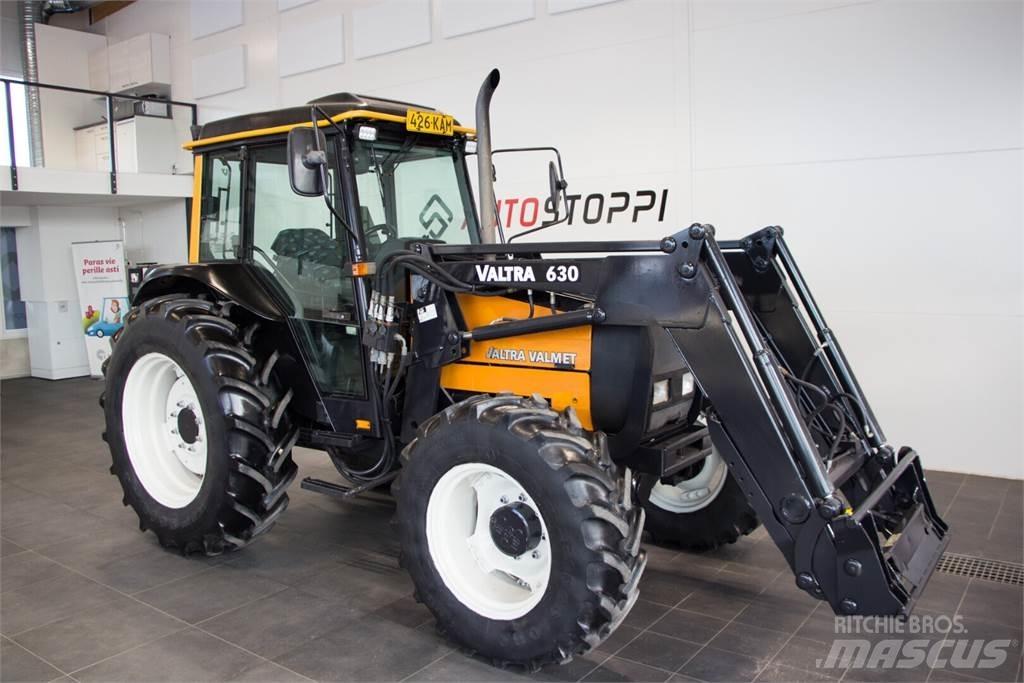 Valtra 800 Tractors