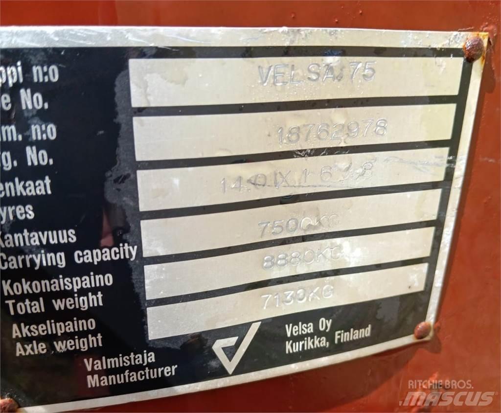 Velsa 75 Farm machinery