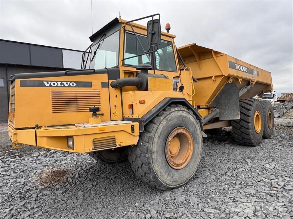 Volvo A 25 C Articulated Haulers