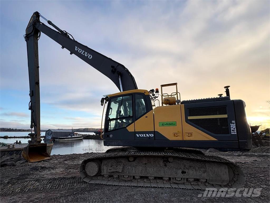 Volvo EC 250 ELR Long reach excavators