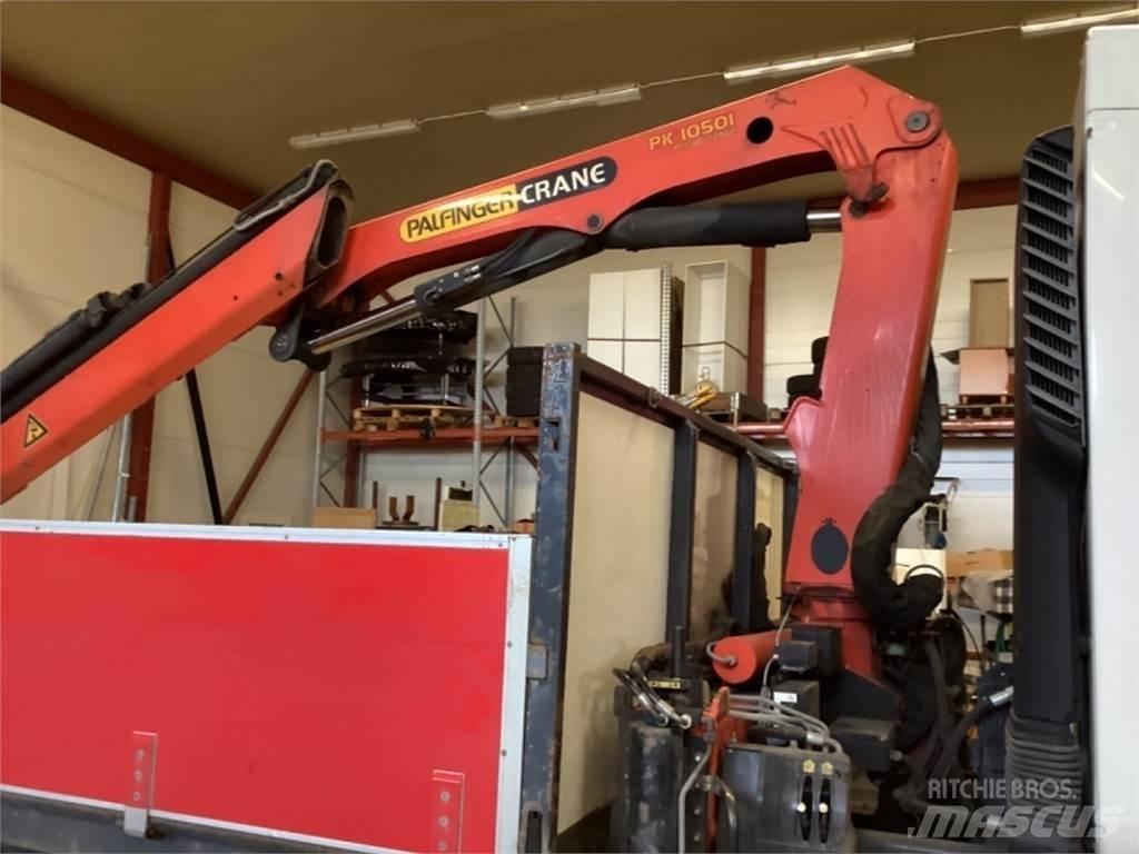 Volvo FM Truck mounted cranes