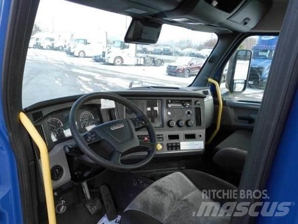 Freightliner CASCADIA 116 Prime Movers