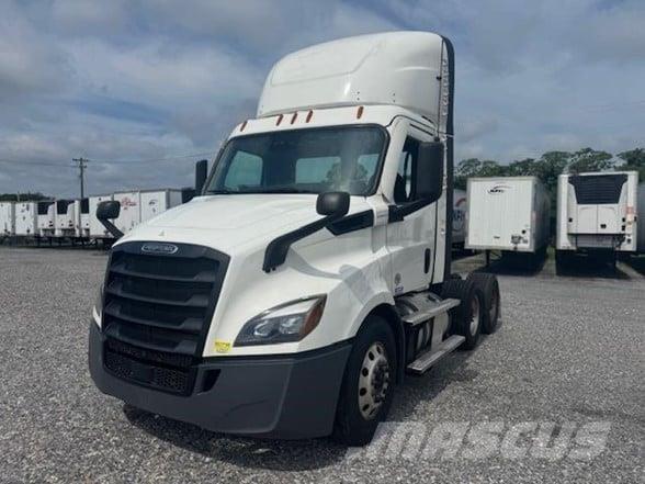 Freightliner CASCADIA 116 Prime Movers