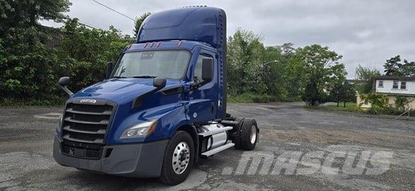 Freightliner CASCADIA 116 Prime Movers