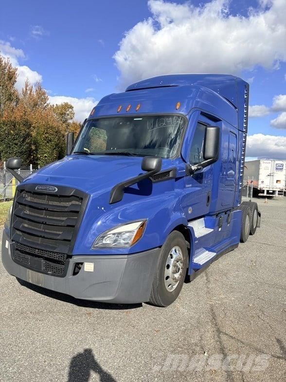 Freightliner CASCADIA 116 Prime Movers
