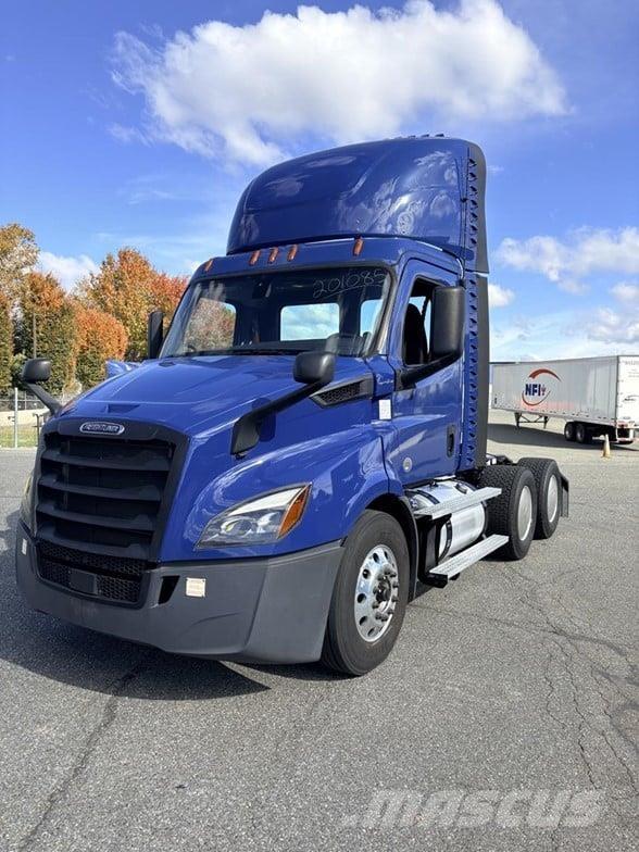 Freightliner CASCADIA 116 Prime Movers