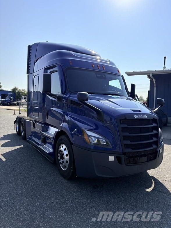 Freightliner CASCADIA 116 Prime Movers