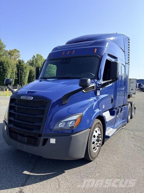 Freightliner CASCADIA 116 Prime Movers
