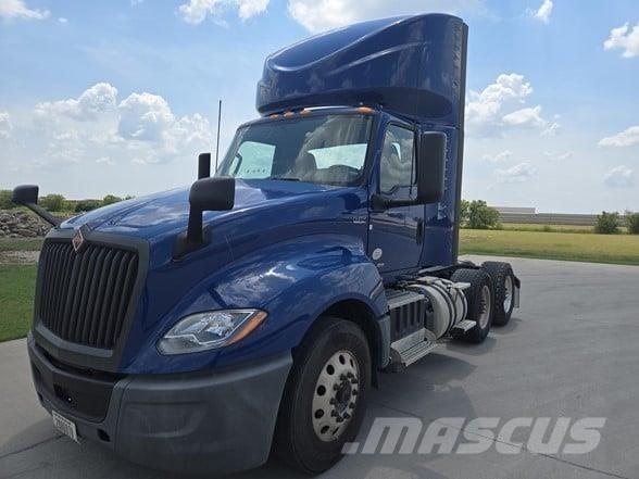 International LT Prime Movers
