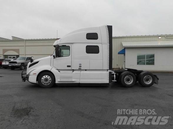 Volvo VNL64T860 Prime Movers