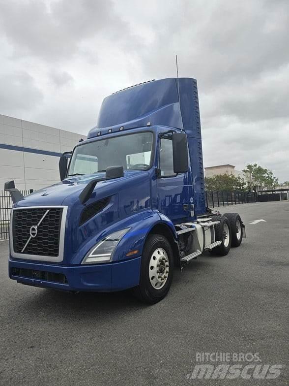 Volvo VNR64T300 Prime Movers