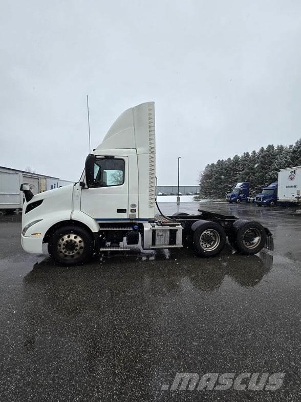 Volvo VNR64T300 Prime Movers