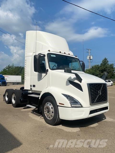 Volvo VNR64T300 Prime Movers