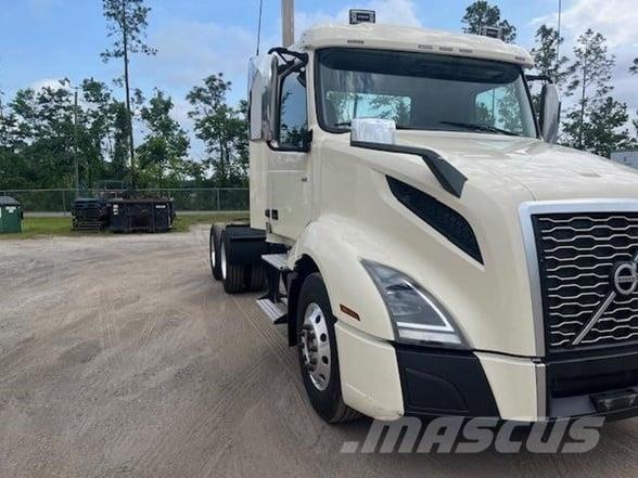 Volvo VNR64T300 Prime Movers