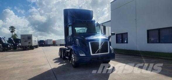 Volvo VNR64T300 Prime Movers