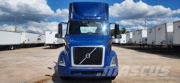 Volvo VNR64T300 Prime Movers