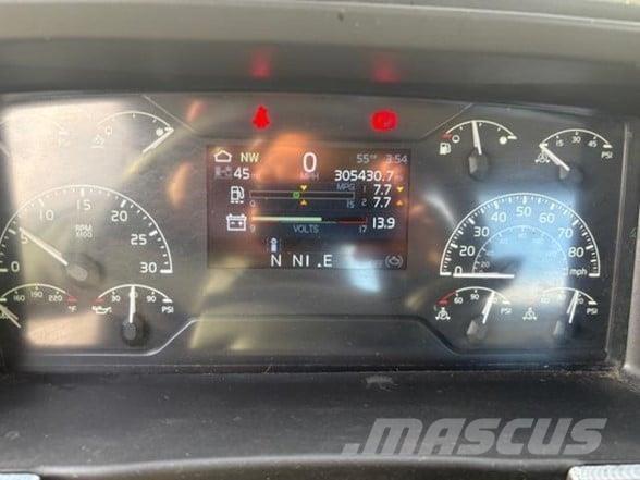 Volvo VNR64T300 Prime Movers