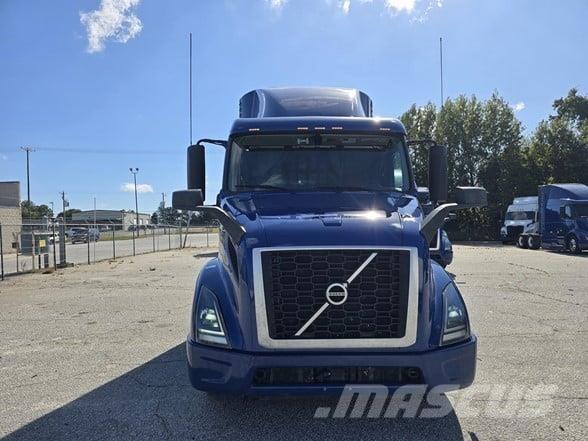 Volvo VNR64T640 Prime Movers