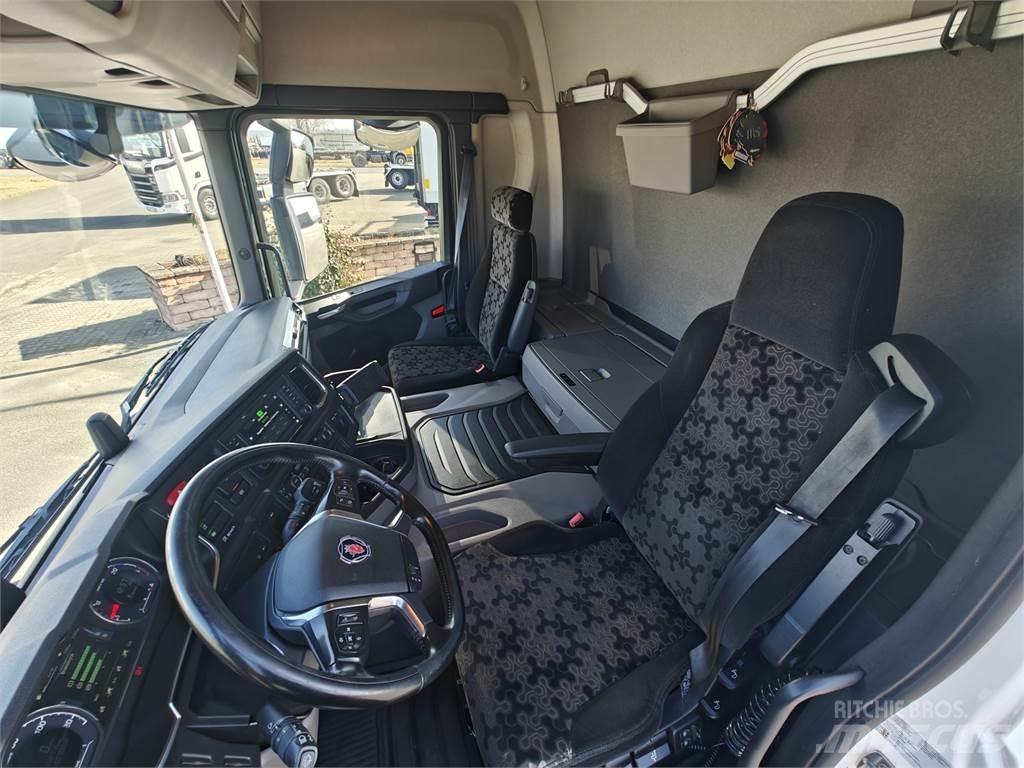 Scania P280 Box trucks