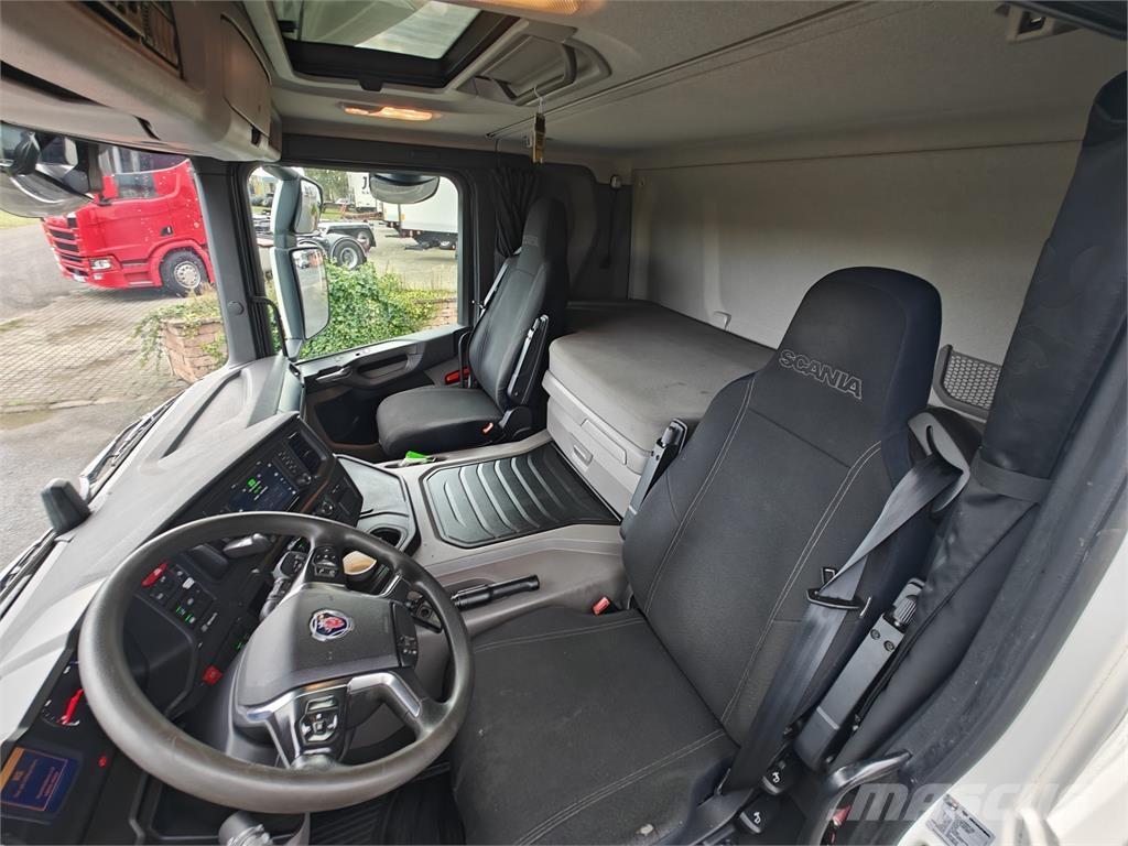 Scania P410 Temperature controlled trucks