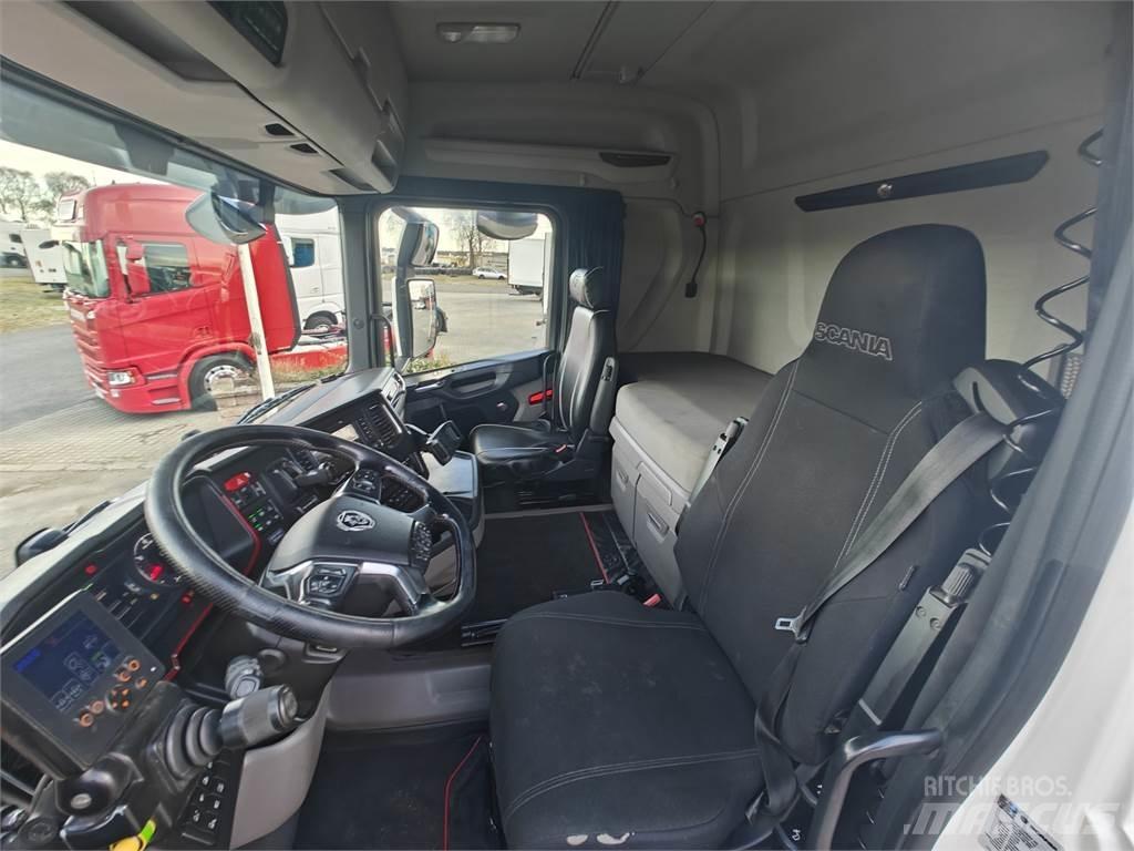 Scania R580 Hook lift trucks