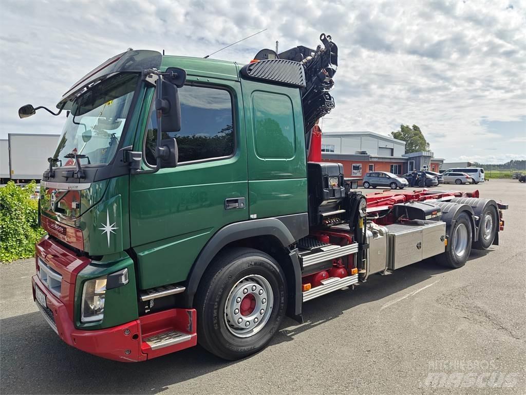 Volvo FMX460 Truck mounted cranes