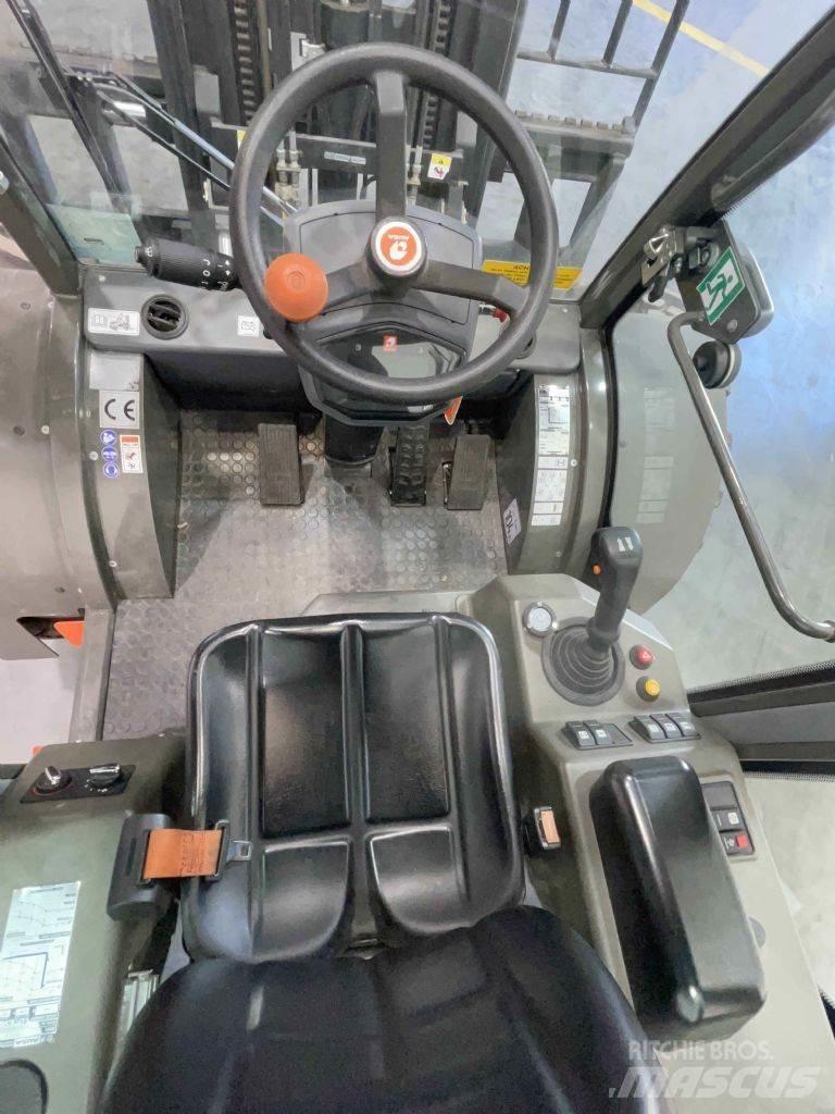 Ausa C351HX4 Rough terrain truck