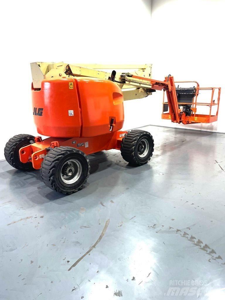 JLG 450AJ Articulated boom lifts
