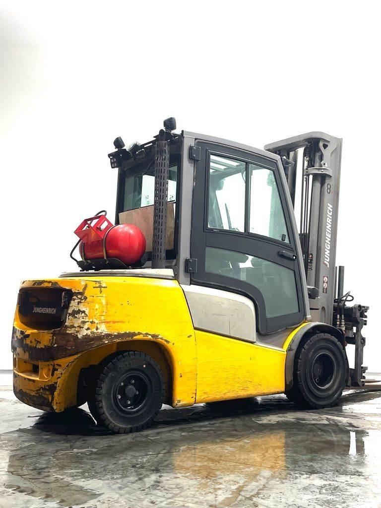 Jungheinrich TFG 435 LPG trucks