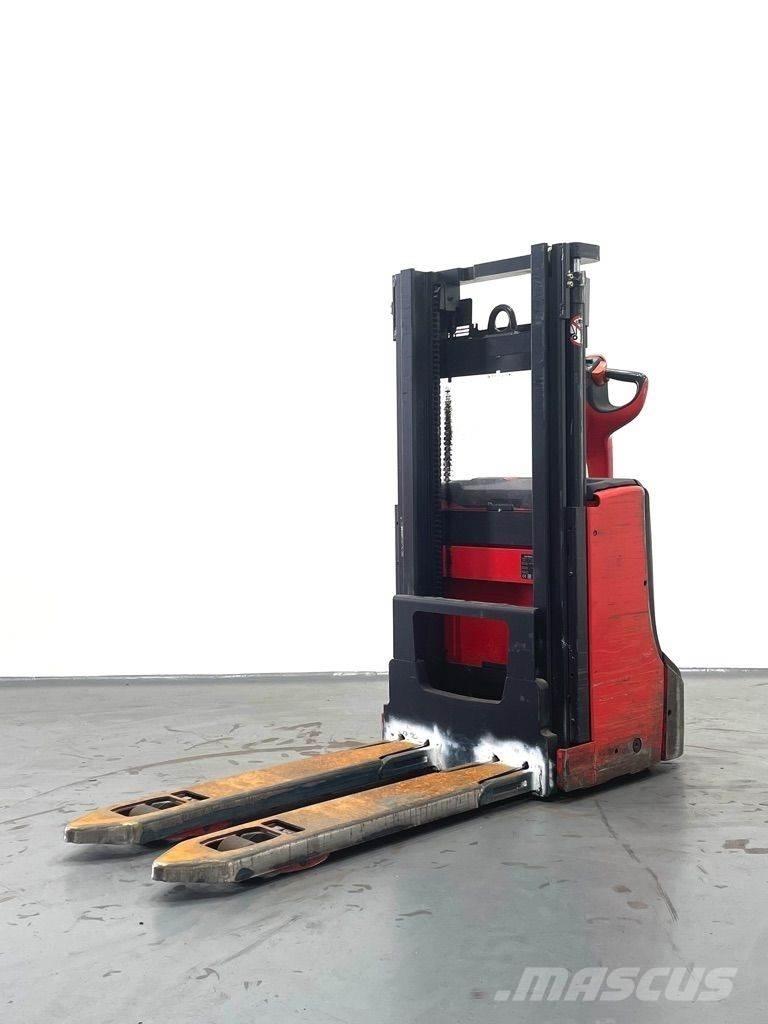Linde D06-1160 Pedestrian stacker