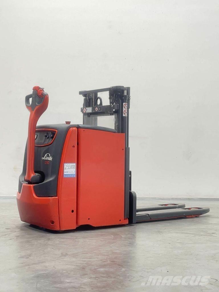 Linde D10 ACC-1163 Pedestrian stacker