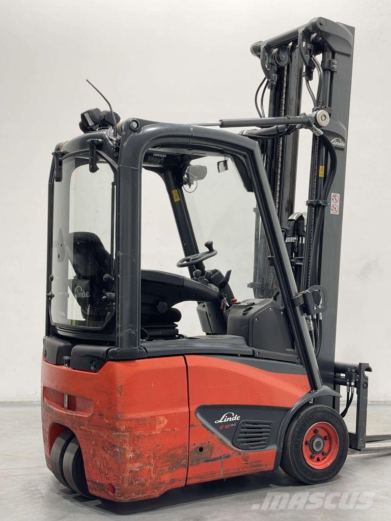 Linde E12-02-386 Electric forklift trucks