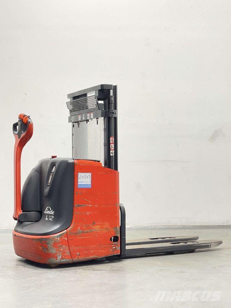 Linde L12i-1172 Pedestrian stacker