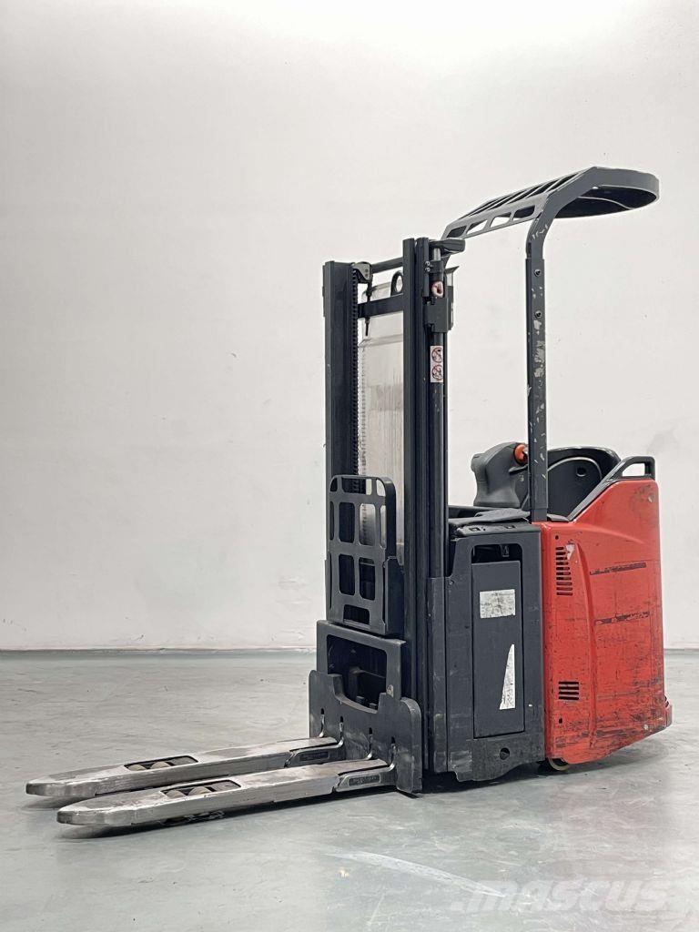 Linde L14SP-133 Pedestrian stacker