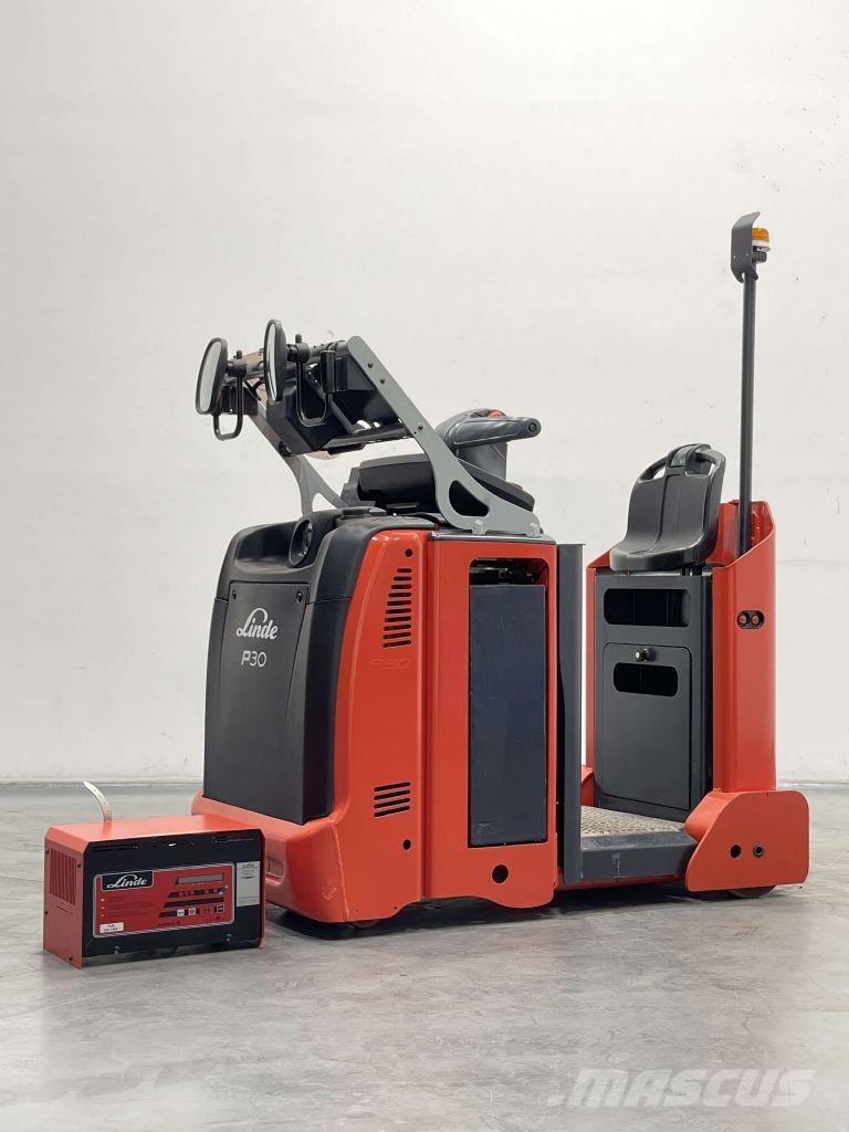 Linde P30C-1190 Tow truck