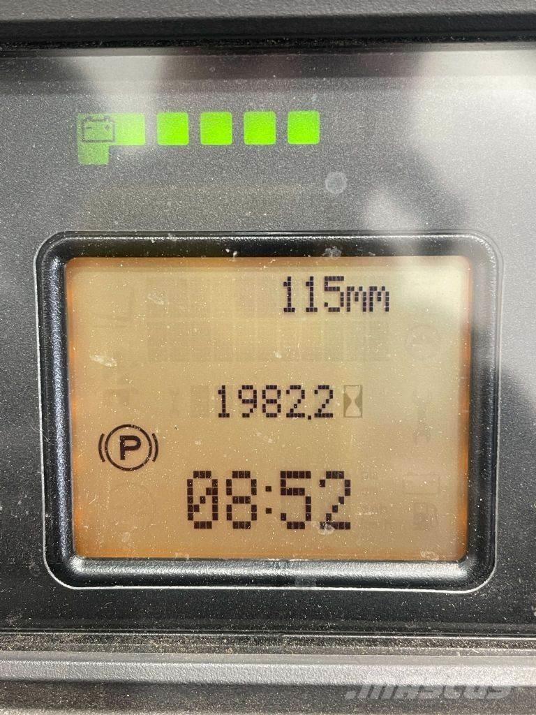 Linde R16-01-1120 Reach truck