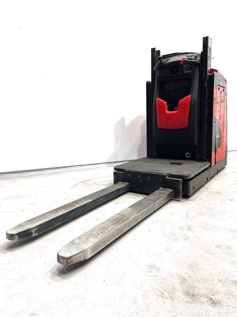 Linde V10-5212 Low lift order picker