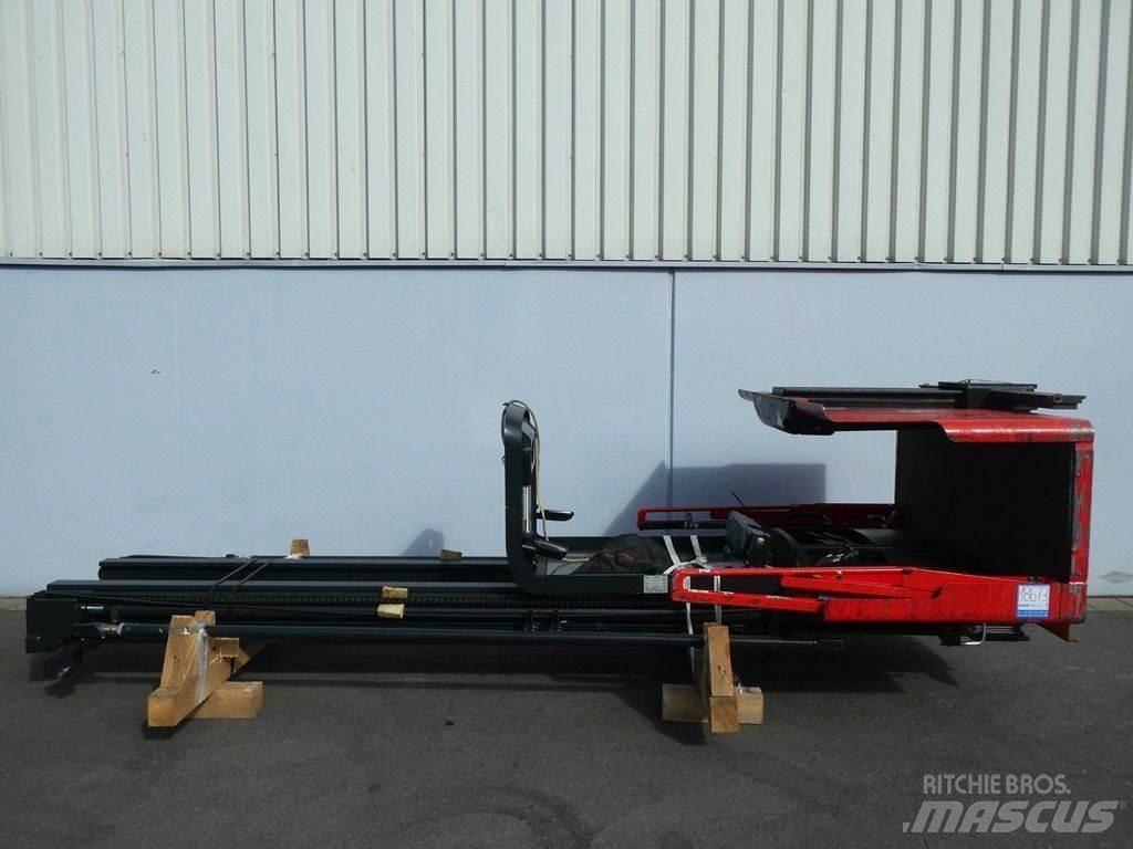 Linde V12-015 High lift order picker
