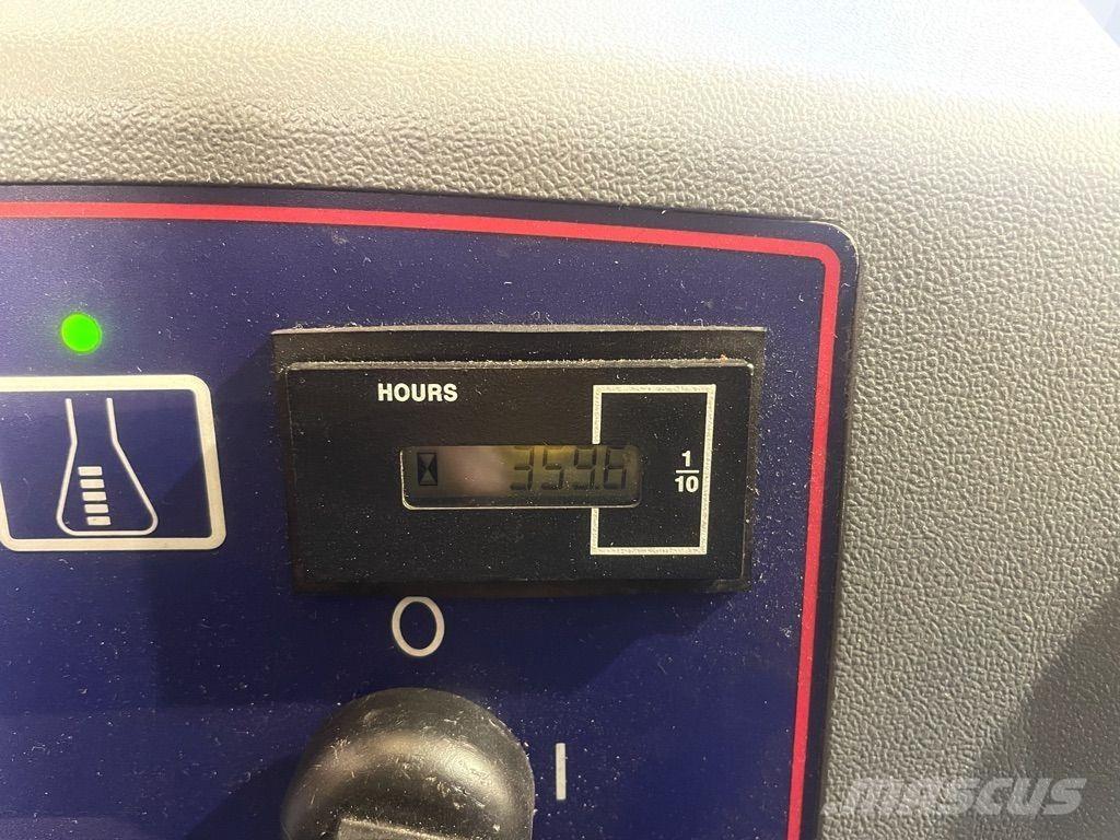 Nilfisk BA 551 CD Sweepers