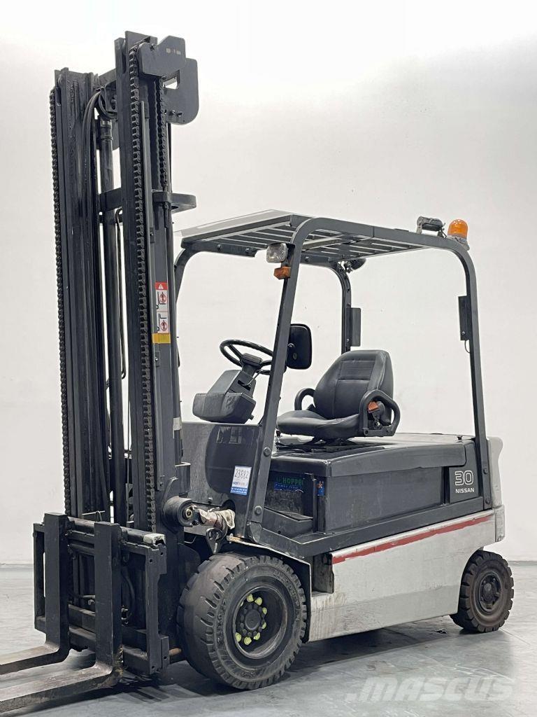 Nissan GQ02L30CU Electric forklift trucks