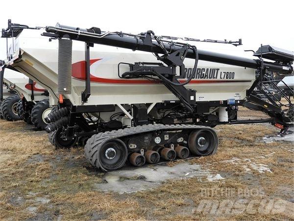 Bourgault L7800 Combination drills